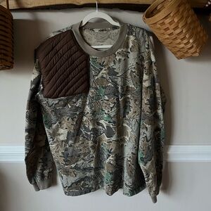 Vintage Walls Camo Tshirt with Shoulder Pad Cushion XL